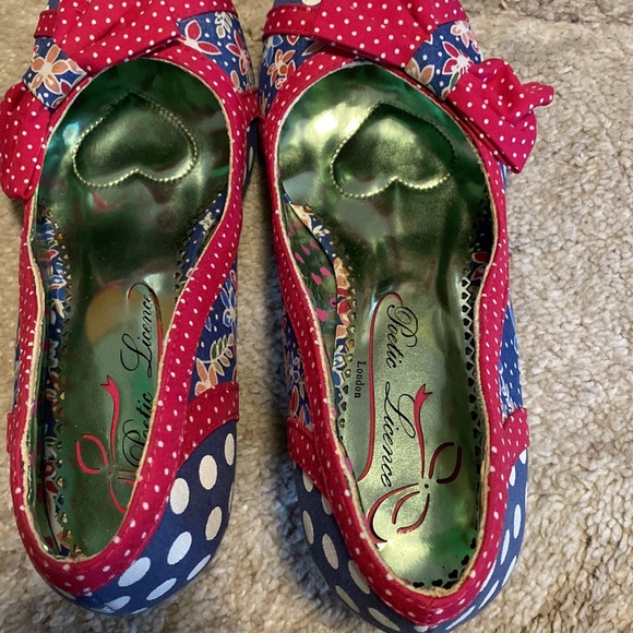 SHAKE IT POETIC LICENCE VINTAGE POLKA DOT HEELS - Picture 4 of 7